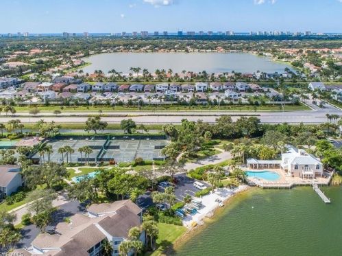 2731 Citrus Lake Dr, Naples FL 34109-7606 exterior