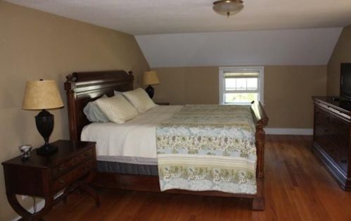 61 Windsor St, Springfield MA 01105-1936 exterior