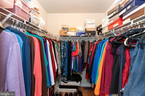 242 Stonebridge Blvd, New Castle DE 19720-6711 exterior