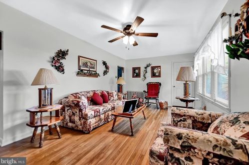 1000 Littlestown Rd, Littlestown PA 17340-9442 exterior