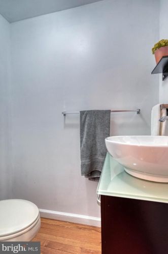 1340 18 St, Philadelphia PA 19146-4743 exterior