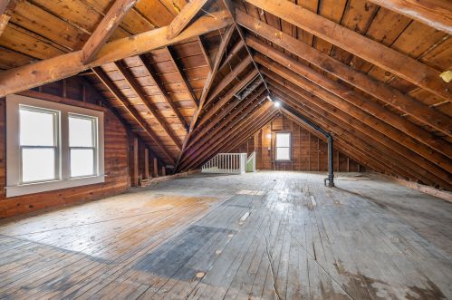 2421 46, Milwaukee WI 53210-2918 exterior