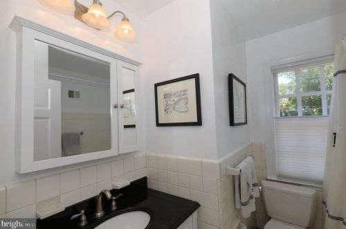 827 Royal St, Alexandria VA  22314-4340 exterior