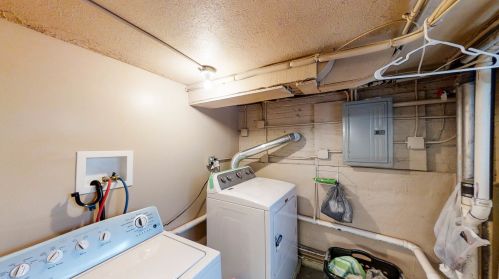 2916 Meade Ave, Chicago IL 60634-5024 exterior