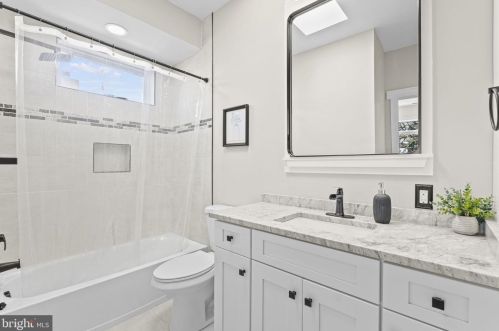 2216 30th St, Washington DC  20020-3369 exterior