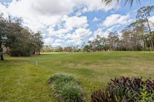 123 Amblewood Ln, Naples FL 34105-7100 exterior