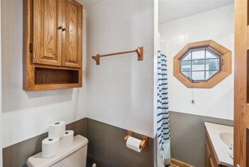 686 Duluth St, Saint Paul MN  55106-4710 exterior