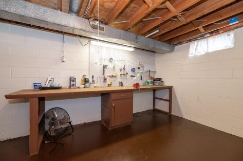 2813 Brahms Ave, Kalamazoo MI 49024-6628 exterior