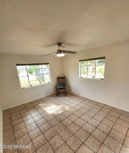 4814 Helen St, Tucson AZ 85719-4423 exterior