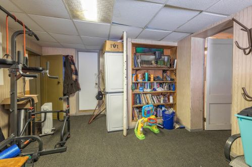 2837 Moody Ave, Chicago IL 60646-5309 exterior