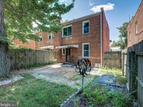 432 Orange St, Washington DC  20032-1622 exterior