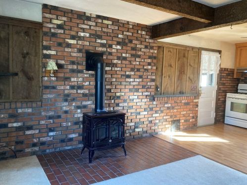 87 Balfour Dr, Springfield MA 01118-1137 exterior