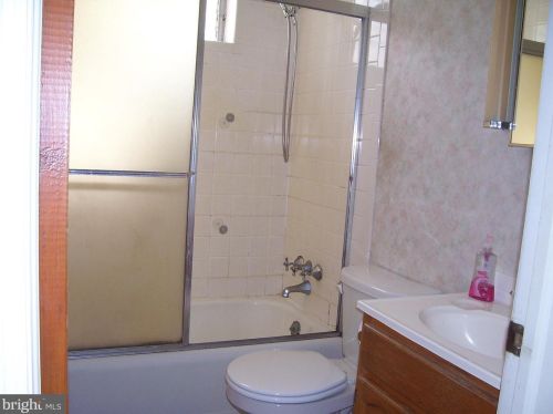 119 Bortondale Rd, Media PA 19063-4805 exterior