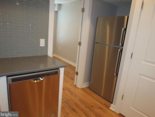 764 9th St, Philadelphia PA  19147-2837 exterior