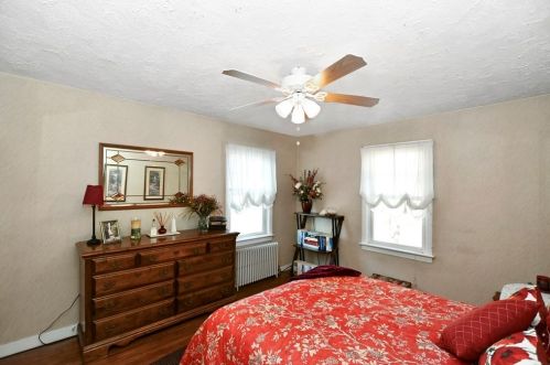 162 June St, Worcester MA 01602-3249 exterior