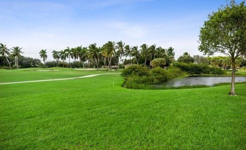 7305 Haviland Cir, Boynton Beach FL 33437-6461 exterior