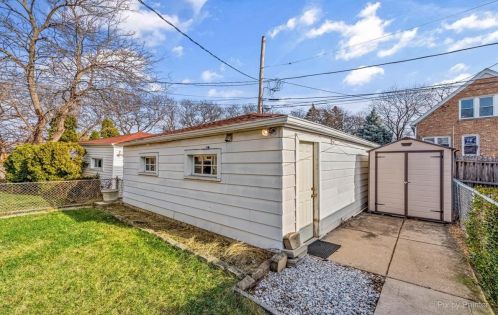 5431 Newcastle Ave, Chicago IL 60638-2303 exterior