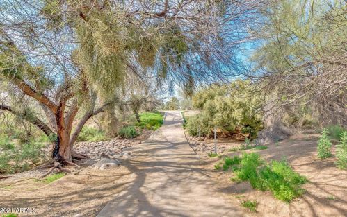 14802 3rd Ave, Phoenix AZ 85027-4747 exterior