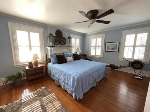 6031 Bryant St, Pittsburgh PA 15206-1606 exterior