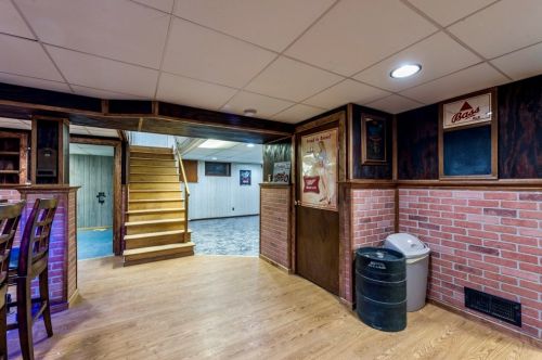 2212 Jackson St, Waukegan IL 60085-5443 exterior