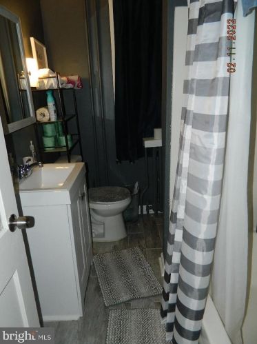 34 Dean Ave, Trenton NJ 08618-5201 exterior