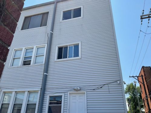 7915 Rhodes Ave, Chicago IL 60619-3020 exterior