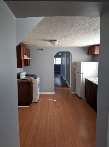 8046 Marquette Ave, Chicago, IL 60617-1347