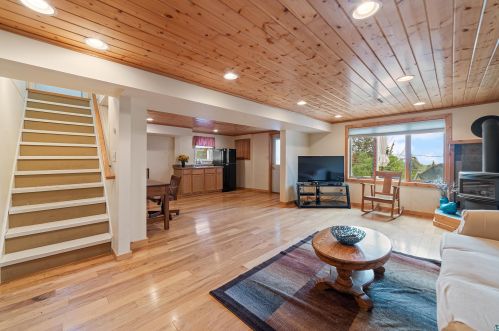 1536 Fern Ave, Duluth MN 55805-1133 exterior