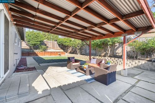 3659 Edmonton Way, Concord CA  94520-1407 exterior