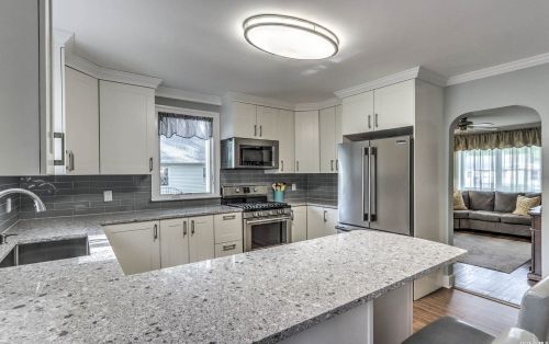 148 Frederick Ave, Babylon NY 11702-2103 exterior