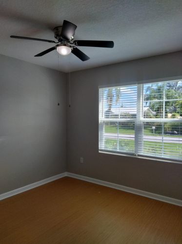 368 Camrose St, Fort Pierce FL  34983-1530 exterior