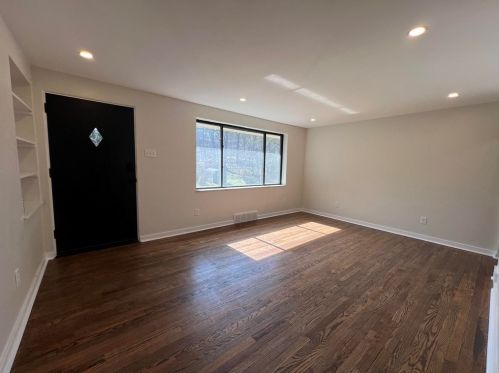 658 Fort Couch Rd, Pittsburgh PA  15241-2060 exterior