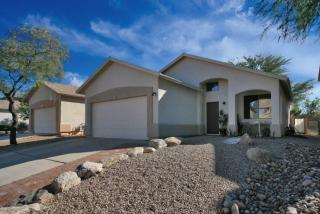 8750 Chimney Spring Dr, Tucson AZ  85747-5645 exterior