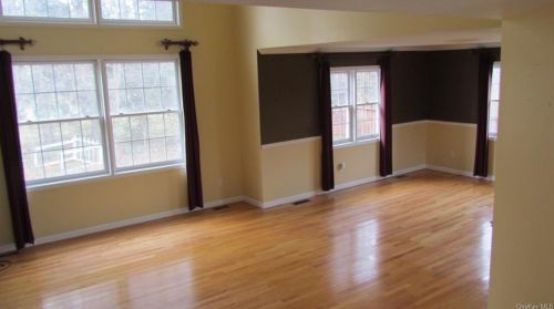 9 Harvard Dr, Poughkeepsie NY 12603-1159 exterior