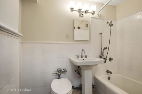 6118 Sheridan Rd, Chicago IL  60660-2884 exterior