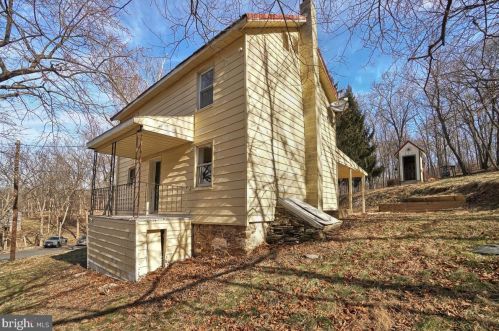 3107 Flint Hl Rd, Adamstown MD 21710-9210 exterior