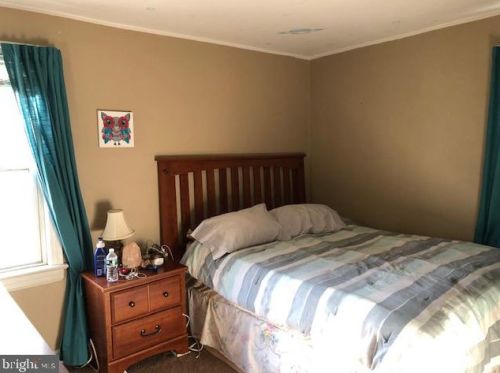 955 Olden Ave, Trenton NJ 08638-4911 exterior