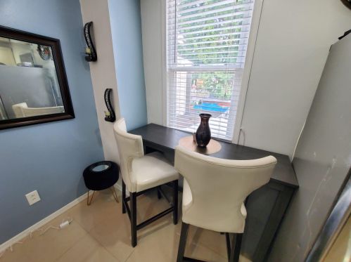 556 St, Union City NJ 07087-2510 exterior