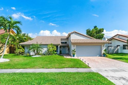 21176 Escondido Way, Boca Raton FL  33433-2505 exterior