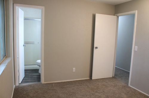 1009 Hoffman St, Three Rivers MI  49093-1017 exterior