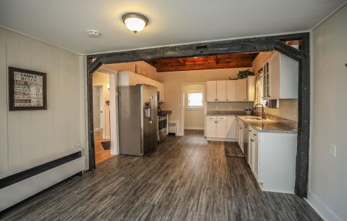 16 Livermore St, Wilton NH 03086-5502 exterior