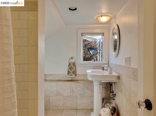 683 Arlington Ave, Berkeley CA 94707-1039 exterior