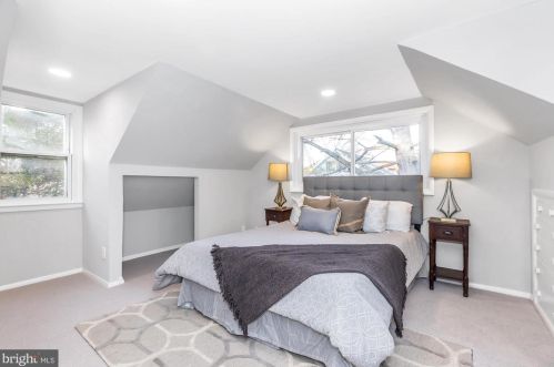 82 War Admiral Ln, Media PA 19063-5240 exterior