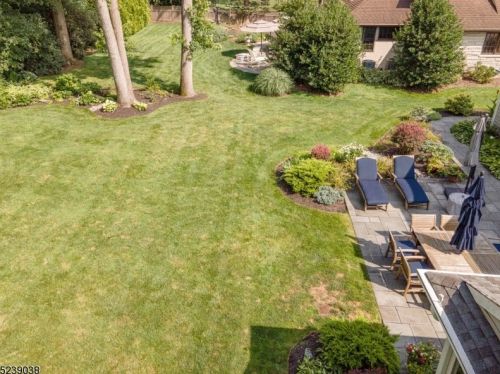 1019 Smt Ave, Westfield NJ 07090-3221 exterior