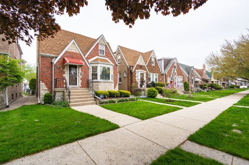 2931 Meade Ave, Chicago IL 60634-1522 exterior