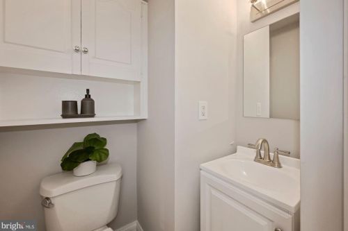 1706 16th St, Washington DC  20009-3166 exterior