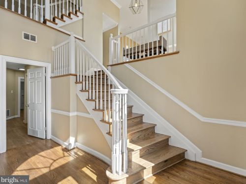 207 Glendale Ave, Alexandria VA 22301-2452 exterior