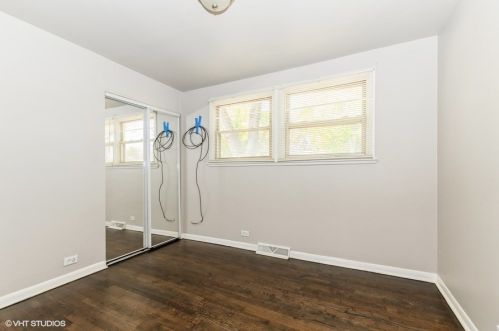 1358 109 Pl, Chicago IL 60655-4002 exterior