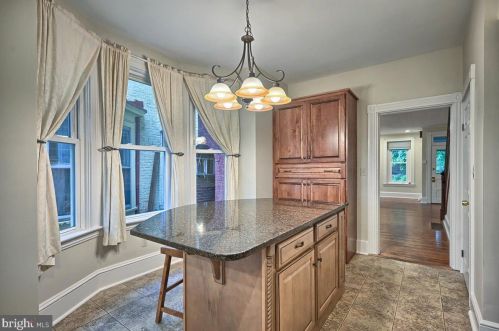 415 College Ave, Lancaster PA  17603-3319 exterior