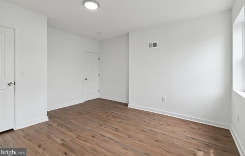 1629 2nd St, Philadelphia PA 19133-0033 exterior